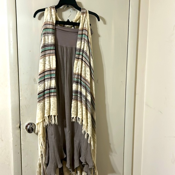 NWOT Umgee Women Boho Long Striped Vest & Apt. 9 Maxi Flowing Flirty Skirt - Picture 2 of 12